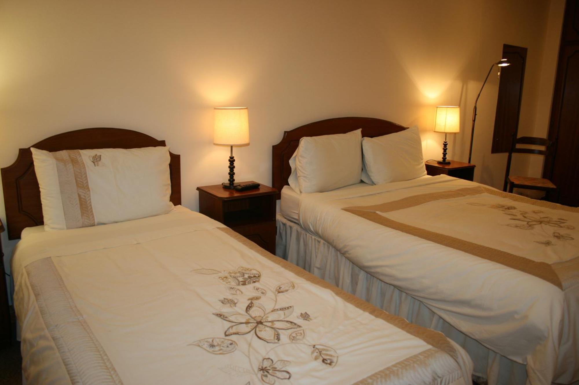 Valley Lodge Room Only Guest House Claremorris Ngoại thất bức ảnh