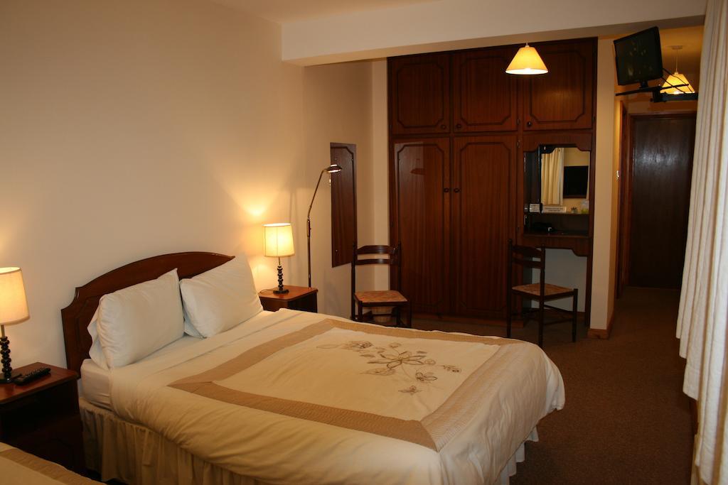 Valley Lodge Room Only Guest House Claremorris Ngoại thất bức ảnh